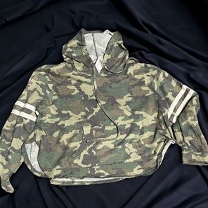 Girls Cropped Camo Hoodie